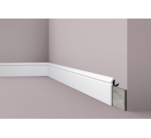 Плинтус напольный CF3