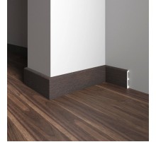 Плинтус напольный 706-93