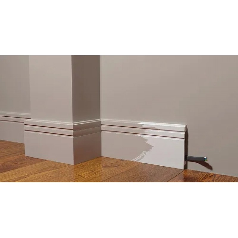 Плинтус DD724