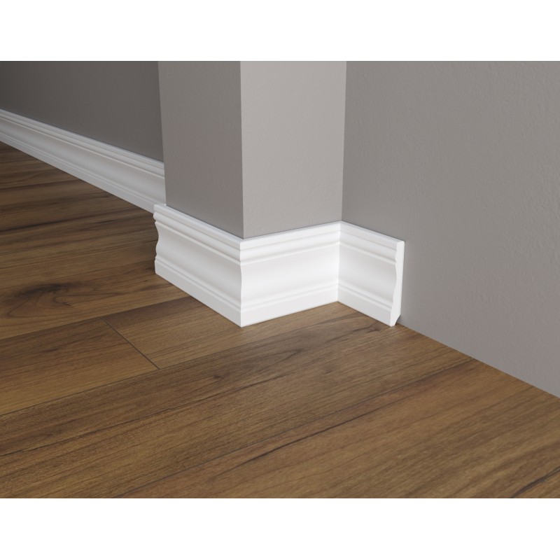 153 A Плинтус широкий с каб. каналом