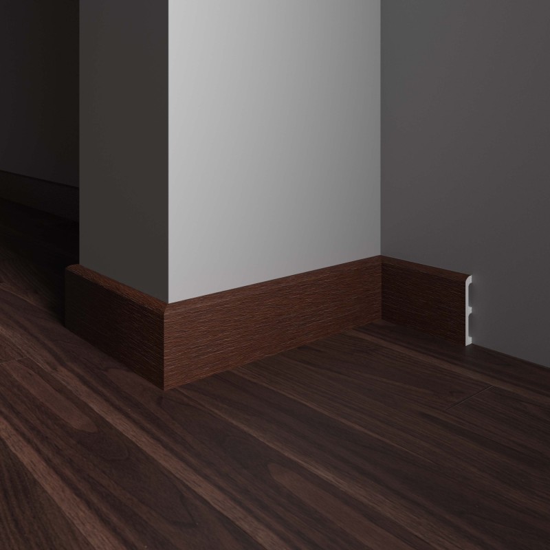 Напольный плинтус 706-82  