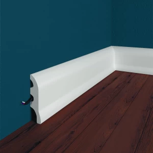 Плинтус напольный Perfect Plus P18